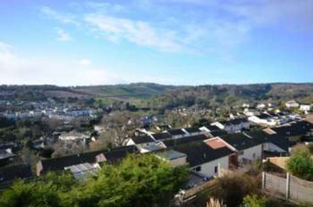  Image of 4 Bedroom Detached  For Sale at Meadow Park  Dawlish, EX7 9BU
