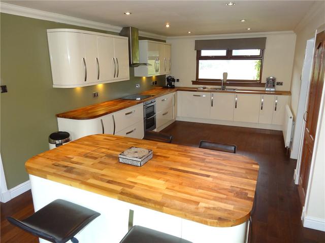  Image of 5 Bedroom Detached  To Rent at Bridge of Weir Renfrewshire Renfrewshire, PA11 3SX