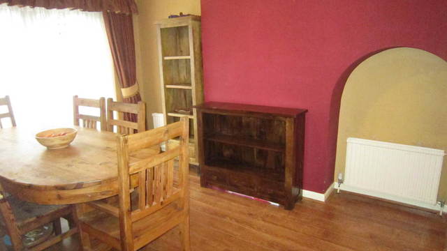  Image of 3 Bedroom Semi-Detached  To Rent at Middlesex  Hayes, UB4 8HA