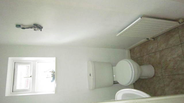  Image of 3 Bedroom Semi-Detached  To Rent at Middlesex  Hayes, UB4 8HA