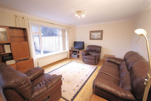  Image of 4 Bedroom Semi-Detached  For Sale at Meadow Walk  Gosport, PO13 0YN