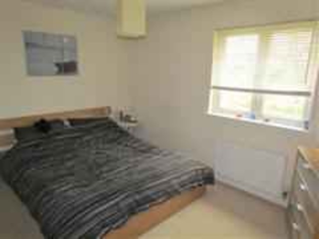  Image of 2 Bedroom Flat  To Rent at Bathgate West Lothian West Lothian, EH48 2UF