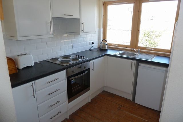  Image of 2 Bedroom Flat  To Rent at Newington Edinburgh Edinburgh, EH9 2DG