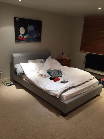  Image of 2 Bedroom Flat  To Rent at Wapping Wall  London, E1W 3SJ
