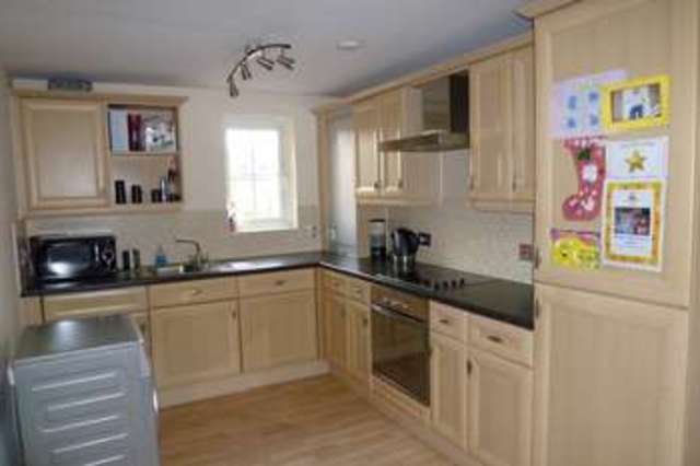  Image of 2 Bedroom Flat  For Sale at Milton Keynes, MK4 4GS