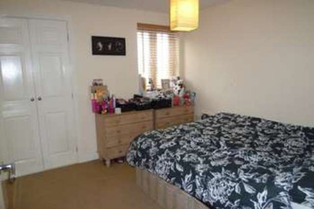  Image of 2 Bedroom Flat  For Sale at Milton Keynes, MK4 4GS