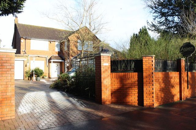 Image of 4 Bedroom Detached  For Sale at Middle Hill  Egham, TW20 0LE