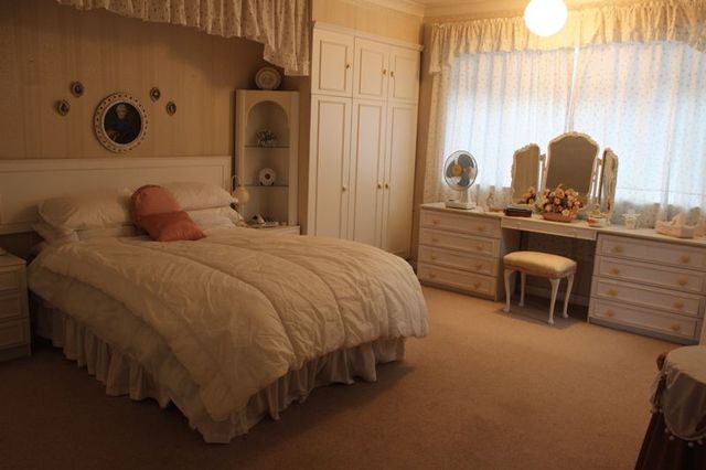  Image of 4 Bedroom Detached  For Sale at Middle Hill  Egham, TW20 0LE