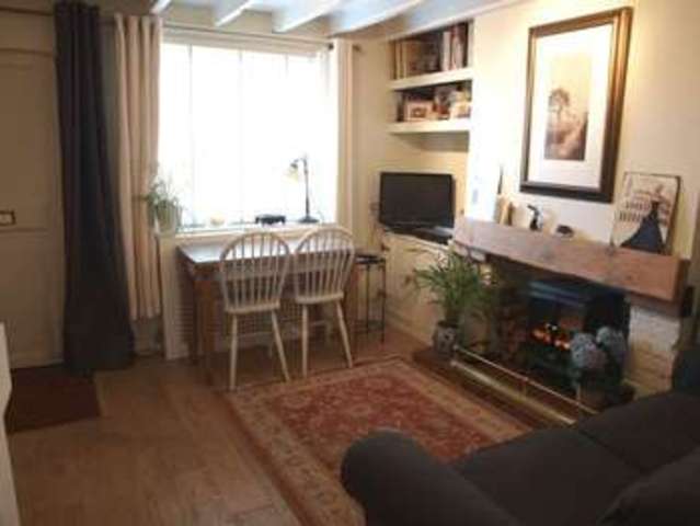  Image of 2 Bedroom Terraced  For Sale at Mill Gate  Newark, NG24 4UA