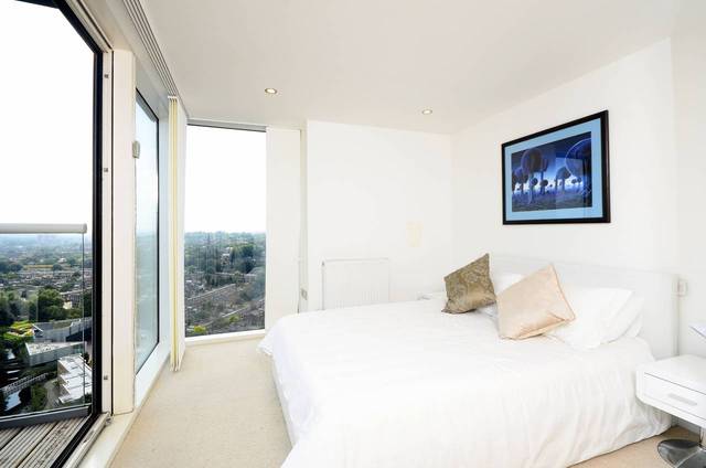  Image of 1 Bedroom Flat  To Rent at Mill Lane  Deptford, SE8 4HP