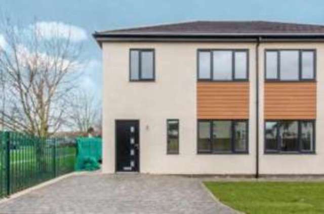  Image of 3 Bedroom Semi-Detached  For Sale at Armthorpe Doncaster Armthorpe, DN3 3BX