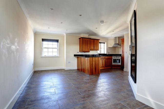  Image of Flat  To Rent at Missin Gate  Ely, CB7 4FW