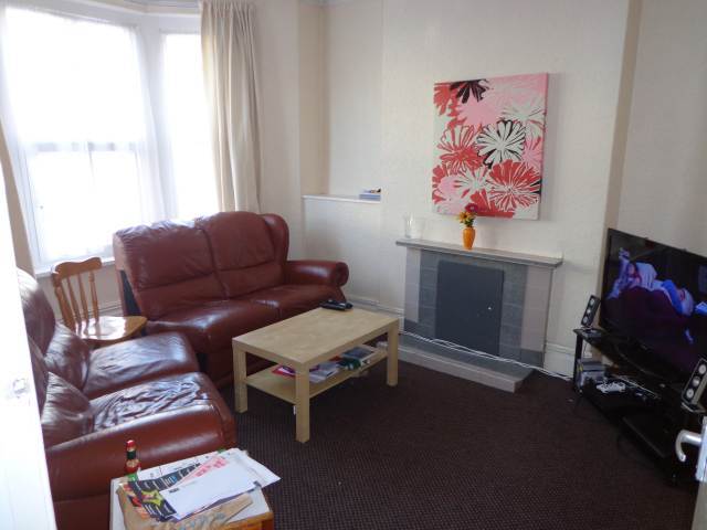  Image of 4 Bedroom Detached  To Rent at Roath Cardiff Roath, CF24 3LZ