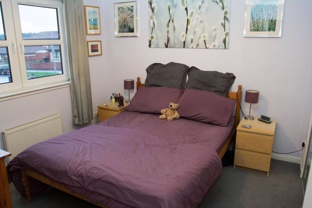  Image of 3 Bedroom Detached  To Rent at Moredun Edinburgh Edinburgh, EH17 7HL