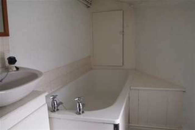  Image of 2 Bedroom Property  To Rent at Taunton, TA4 3AN