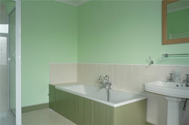  Image of 2 Bedroom Detached  For Sale at Ilkley West Yorkshire Ilkley, LS29 8HN