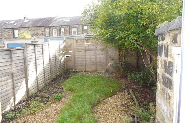  Image of 2 Bedroom Detached  For Sale at Ilkley West Yorkshire Ilkley, LS29 8HN