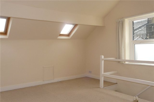  Image of 2 Bedroom Detached  For Sale at Ilkley West Yorkshire Ilkley, LS29 8HN