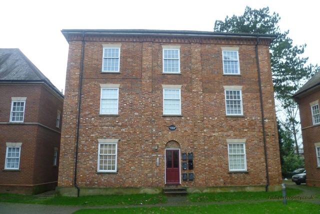  Image of 1 Bedroom Apartment  To Rent at Buckingham, MK18 1GS