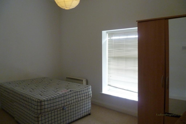  Image of 1 Bedroom Apartment  To Rent at Buckingham, MK18 1GS