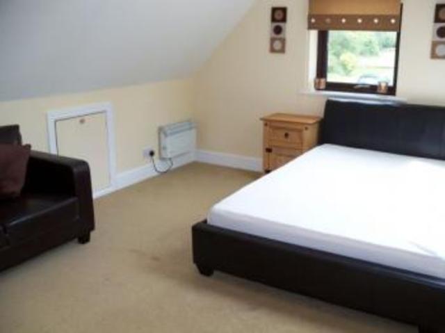 Image of 1 Bedroom Flat  To Rent at Netherhill Botley Southampton, SO32 2BP