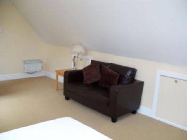  Image of 1 Bedroom Flat  To Rent at Netherhill Botley Southampton, SO32 2BP