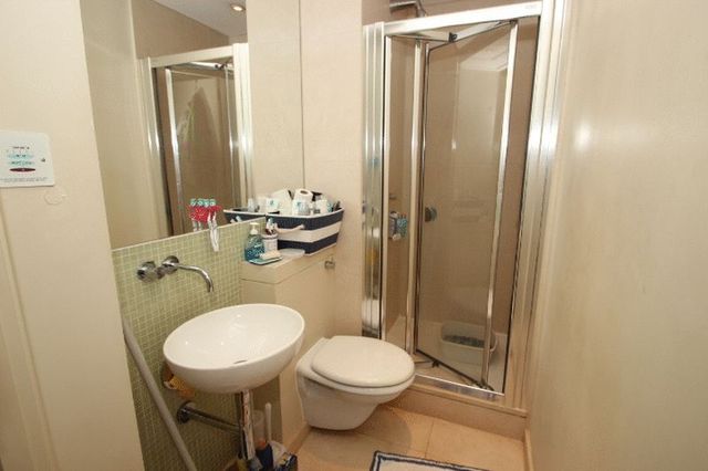  Image of Flat  For Sale at Fairmont Avenue  London, E14 9PW
