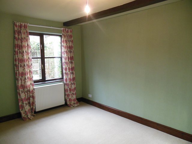  Image of 4 Bedroom Detached  To Rent at Kintbury Berkshire Kintbury, RG17 9UU
