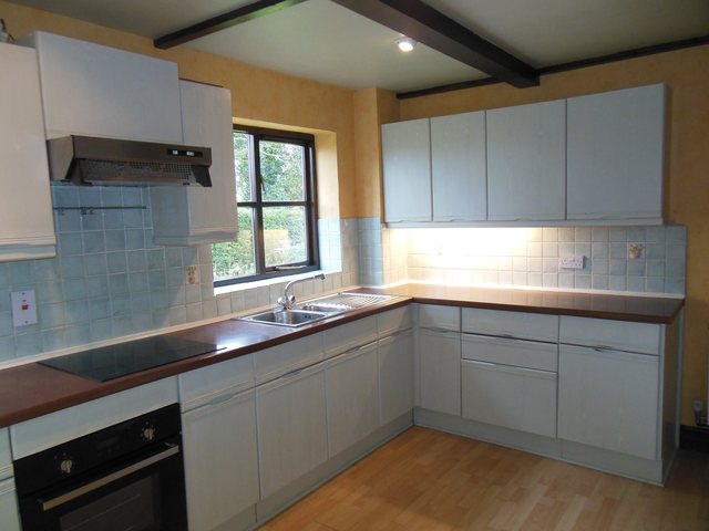  Image of 4 Bedroom Detached  To Rent at Kintbury Berkshire Kintbury, RG17 9UU