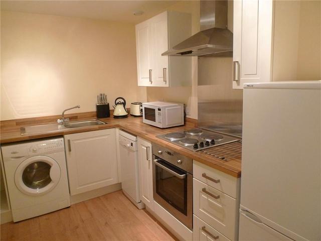  Image of 2 Bedroom Flat  To Rent at Leith Edinburgh Edinburgh, EH6 4TG