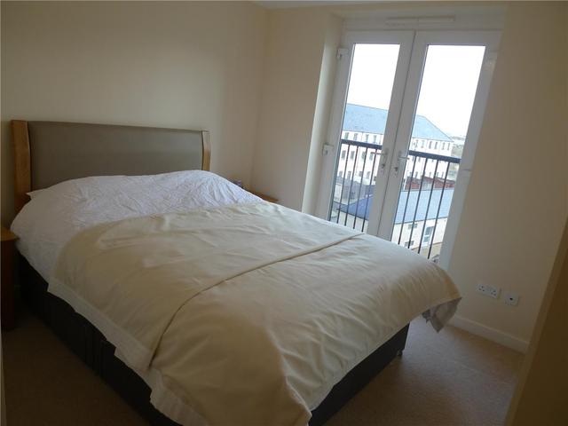  Image of 2 Bedroom Flat  To Rent at Leith Edinburgh Edinburgh, EH6 4TG