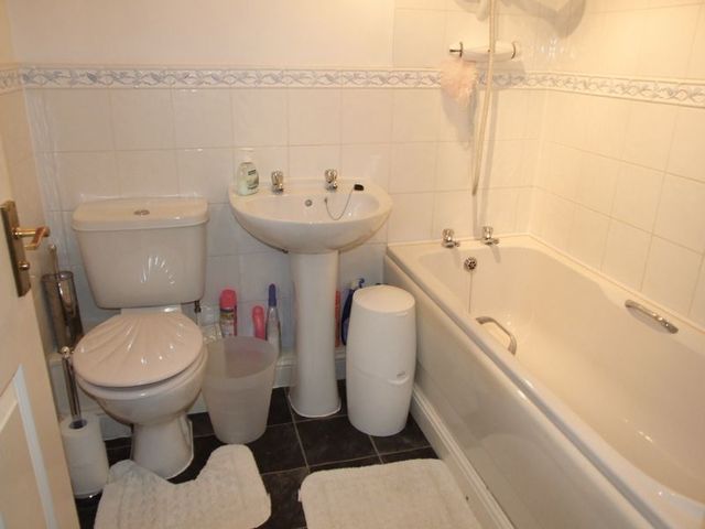  Image of 4 Bedroom Detached  To Rent at Newstead Way  Loughborough, LE11 2UA