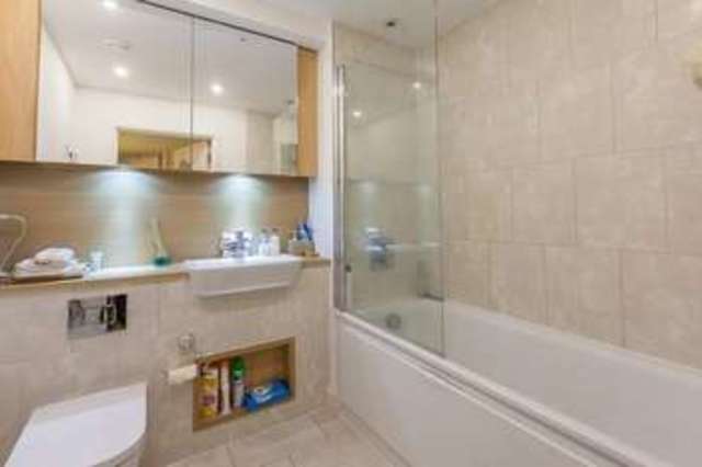  Image of 2 Bedroom Flat  For Sale at Devas Street  Bow, E3 3QB