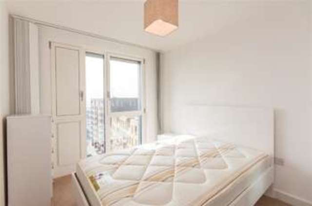  Image of 3 Bedroom Flat  To Rent at Marner Point  Bow, E3 3QB