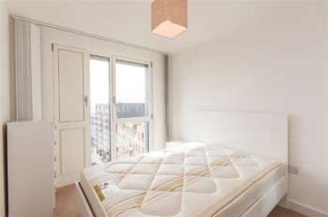  Image of 3 Bedroom Flat  For Sale at Marner Point  Bow, E3 3QB