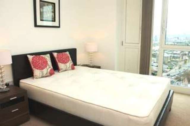  Image of 2 Bedroom Flat  For Sale at Marner Point  London, E3 3QE