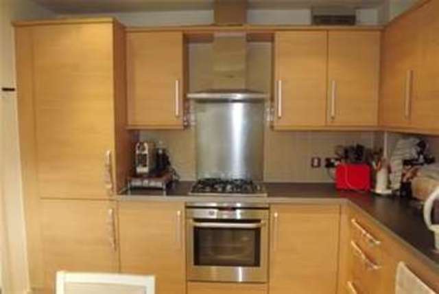  Image of 3 Bedroom Detached  To Rent at Basingstoke, RG24 8LF