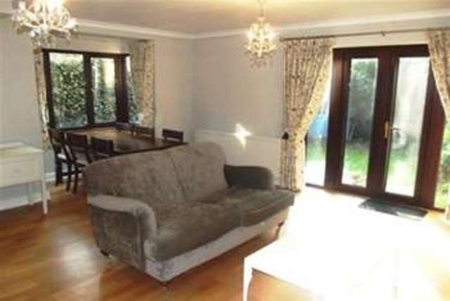  Image of 3 Bedroom Detached  To Rent at London, E4 6TT