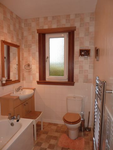  Image of 2 Bedroom Flat  To Rent at Corstorphine Edinburgh Edinburgh, EH12 8EP