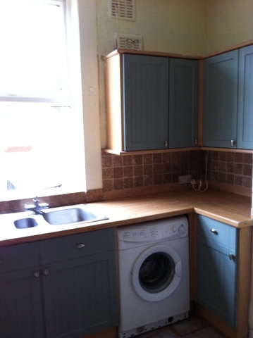  Image of 4 Bedroom Terraced  To Rent at Nowell Place  Leeds, W Yorkshire, LS9 6HT