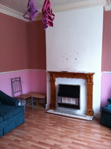  Image of 4 Bedroom Terraced  To Rent at Nowell Place  Leeds, W Yorkshire, LS9 6HT