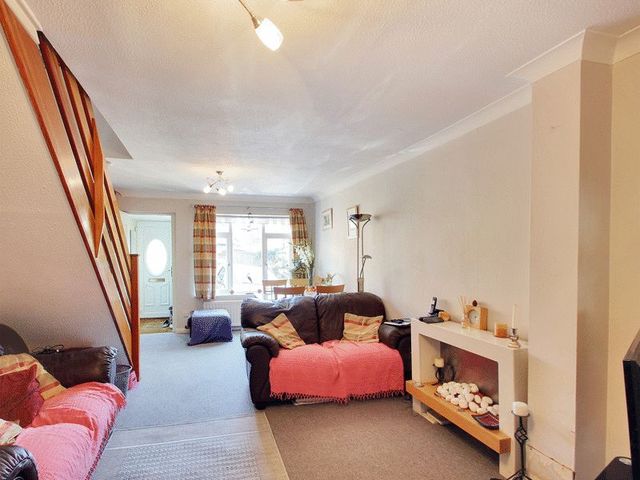  Image of 2 Bedroom Semi-Detached  For Sale at Oakfields Worth Crawley, RH10 7FN