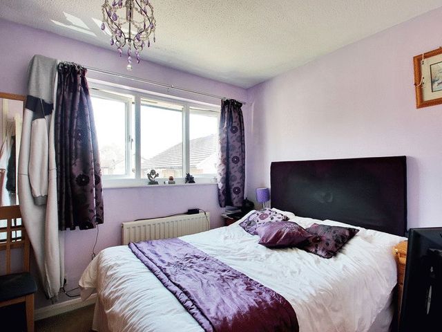  Image of 2 Bedroom Semi-Detached  For Sale at Oakfields Worth Crawley, RH10 7FN