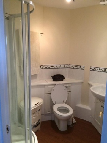  Image of 2 Bedroom Flat  To Rent at Cathcart Glasgow Glasgow, G44 4SP