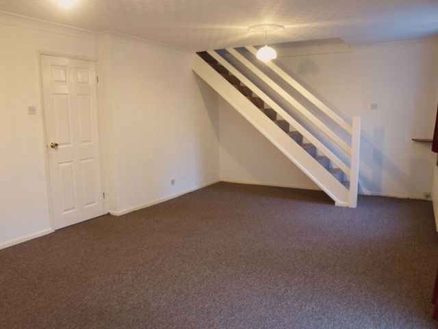  Image of 3 Bedroom Detached  For Sale at Old Mill Crescent  Newark, NG24 2HY