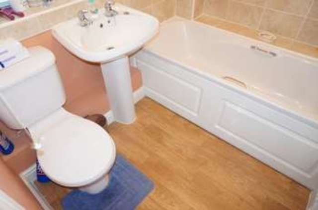  Image of 3 Bedroom Detached  For Sale at Oldfield Gardens  Peterborough, PE7 1NX