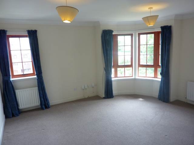  Image of 2 Bedroom Flat  To Rent at Ravelston Edinburgh Edinburgh, EH4 2GB