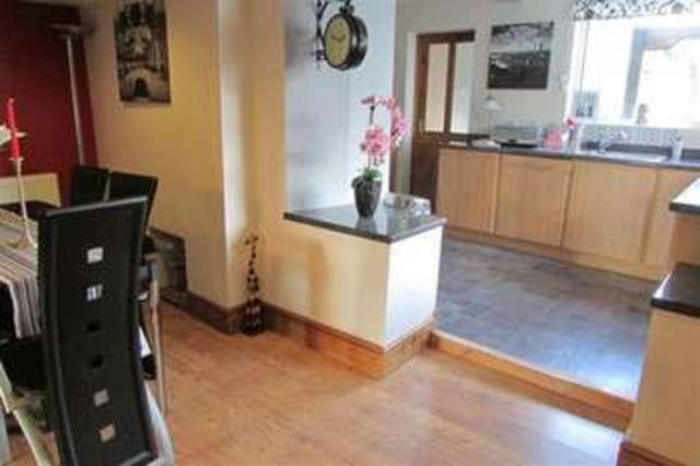  Image of 4 Bedroom Detached  For Sale at Street, BA16 0BT