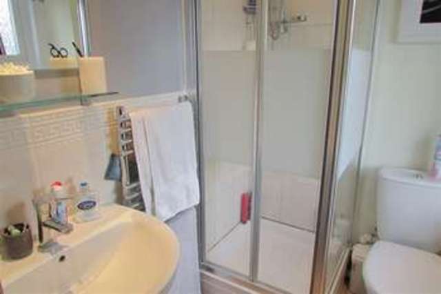  Image of 4 Bedroom Detached  For Sale at Street, BA16 0BT