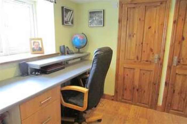  Image of 4 Bedroom Detached  For Sale at Street, BA16 0BT